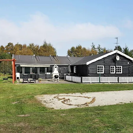 Semesterbostad 15 Person In